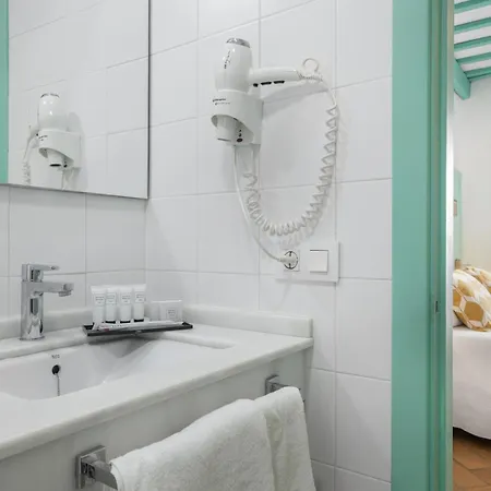 Aparthotel Santa Catalina 3*